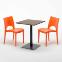 Quadratisch Tisch Holzeffekt und Schwarz Stahlfuß 60x60 cm mit 2 Bunten Stühlen Paris Kiss Modell