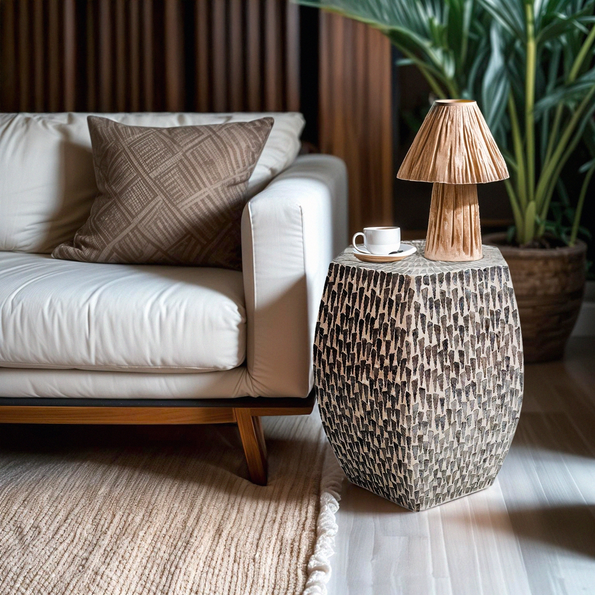 Tisch sechseckig, modernes Design mit Perlmutt-Intarsien Tari Aktion